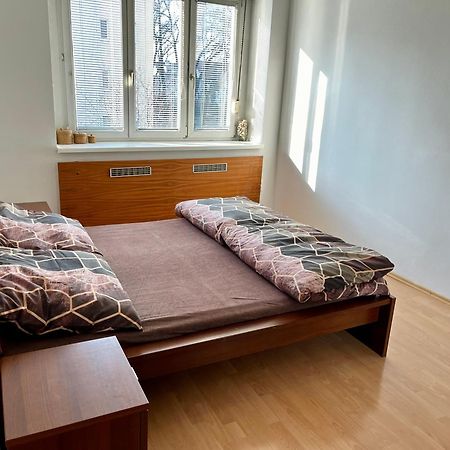 Victory Apartment Μπρατισλάβα Εξωτερικό φωτογραφία